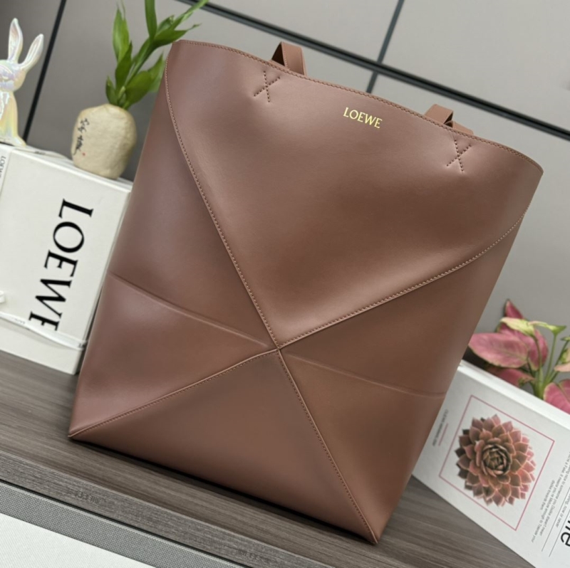 l*ew* shopping bags